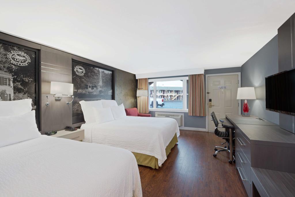 Super 8 by Wyndham Sturbridge Hotel Eksteriør billede